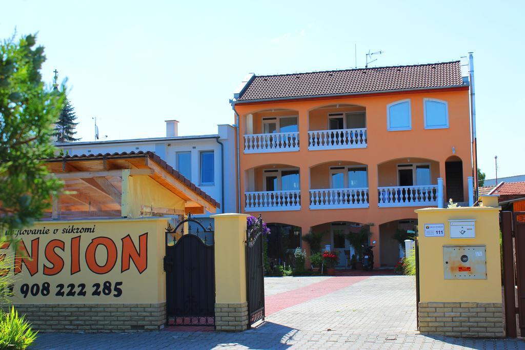Studio Florida Štúrovo Esterno foto