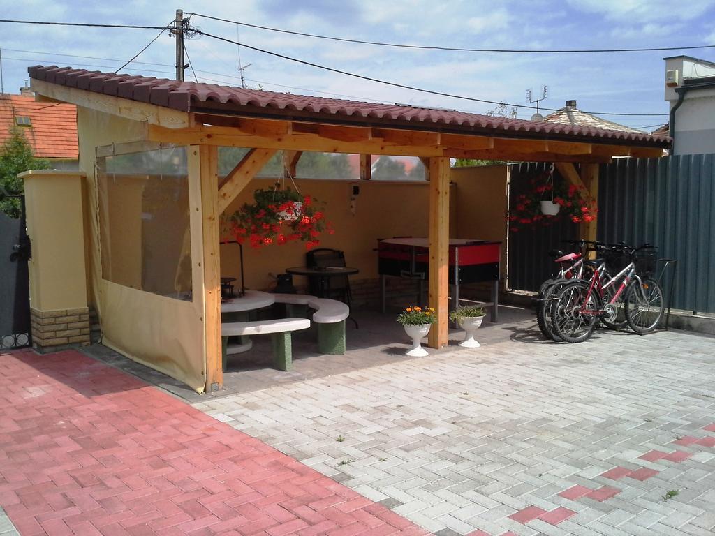 Studio Florida Štúrovo Esterno foto